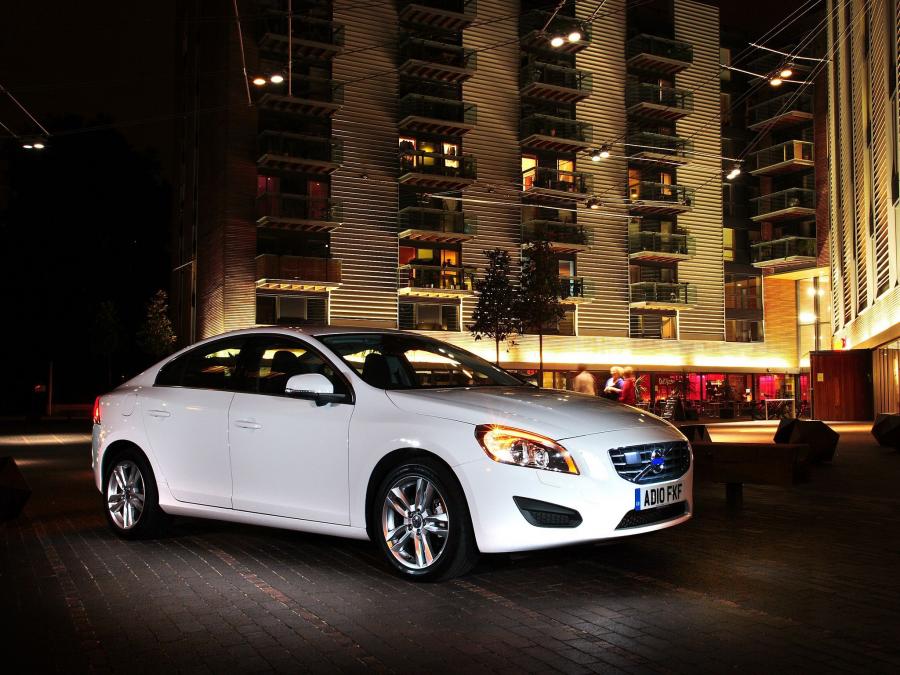  Volvo S60 D3 2010 года  (UK) (фото 26 из 27)